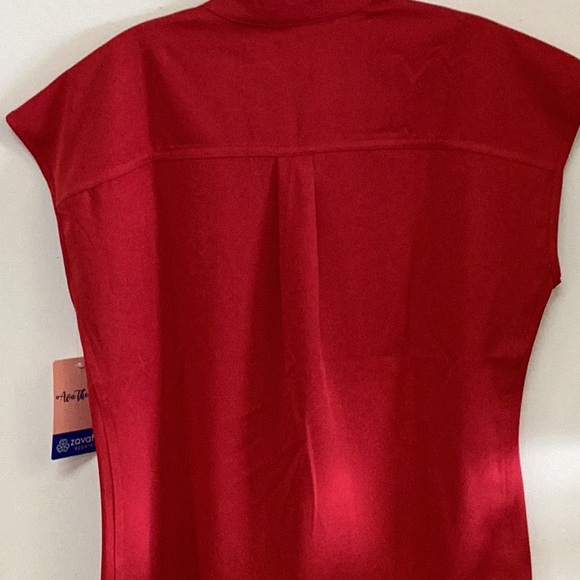 Scrub Top - Picture 3 of 4